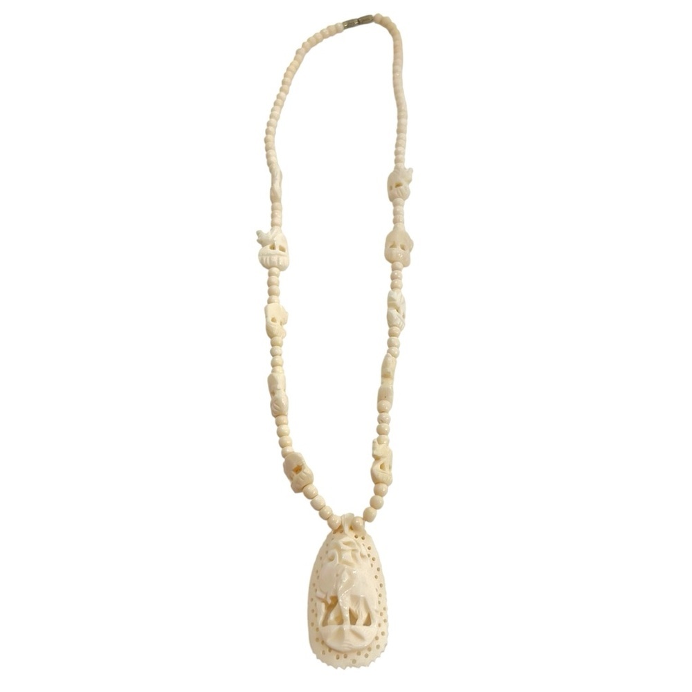 Vintage Hand Carved Elephant Necklace